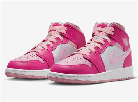 nike air jordan 1 mid linen damen|jordan 1 mid pink price.